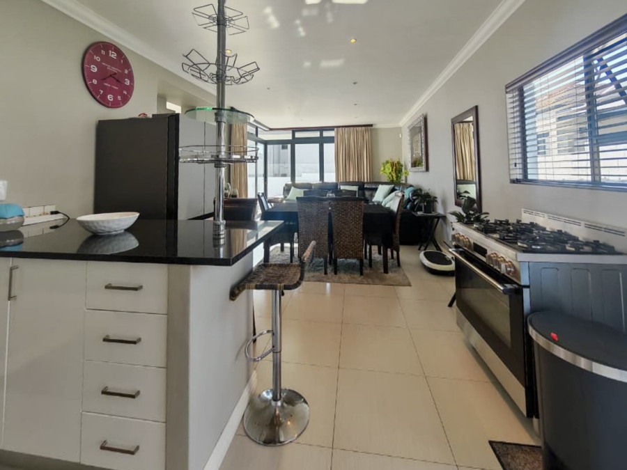 3 Bedroom Property for Sale in Myburgh Park Western Cape